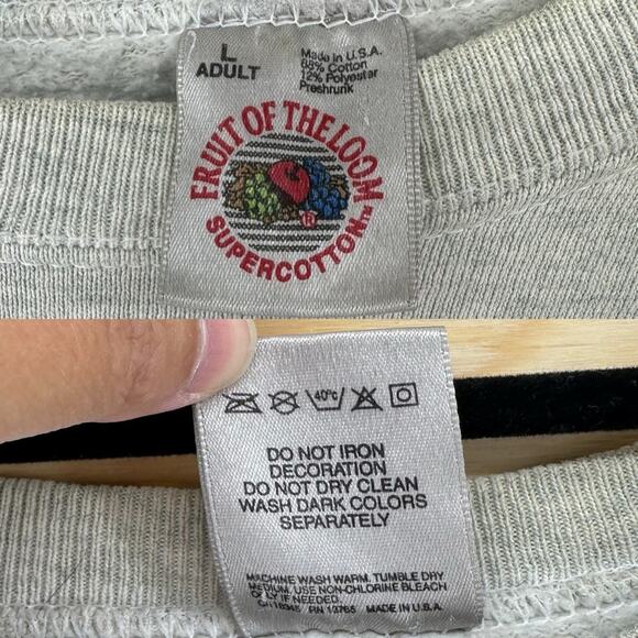 Vintage embroidered Wisconsin Badgers from fruit of the loom Sweatshirt sz Large - Picture 4 of 12